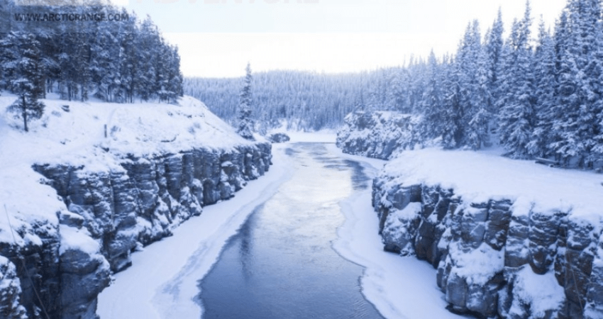Best Value Aurora Viewing - Snowshoeing & Ice fishing, Wildlife & Hot Springs - Winter - Whitehorse, YT