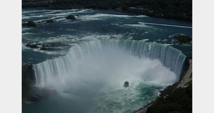 Niagara Falls – Hornblower Cruise – Voyage to the Falls