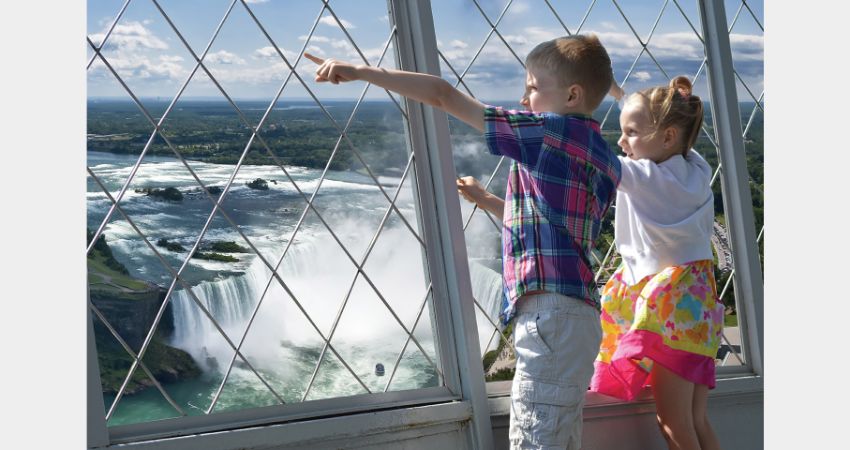 Niagara Falls - Skylon Tower - Ride to the Top with Lunch at the Revolving Room