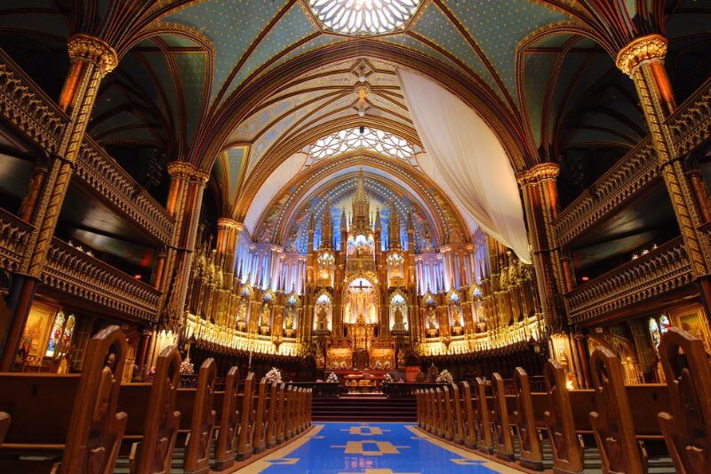 Vibrant Montreal Escape