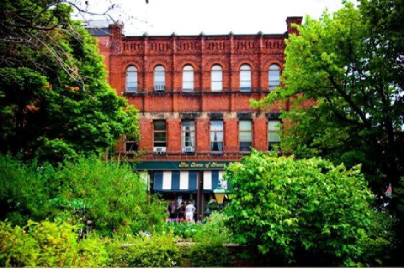 Charlottetown Uncovered: Culture, Scenic Beauty, and Relaxation!