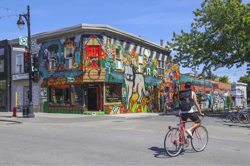 Montreal – All About Murals Walking Tour