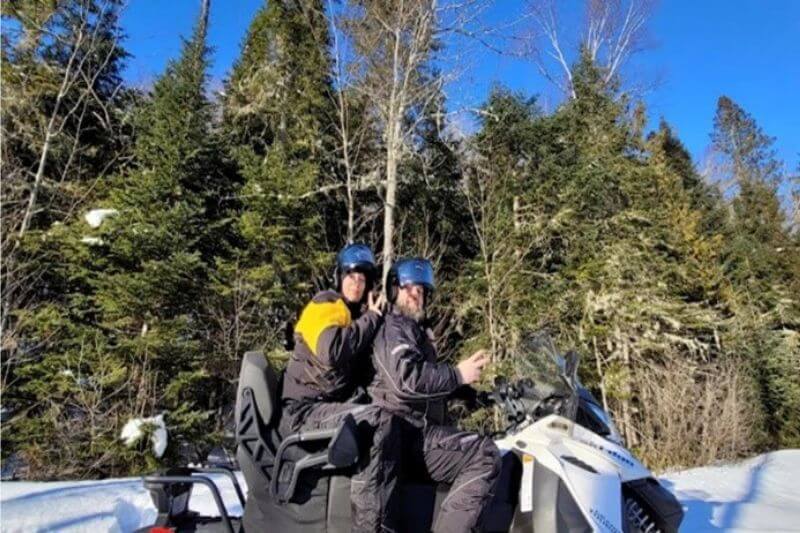 Unveil Quebec's Natural Splendour, Laurentian Thrills and Rustic Luxury 