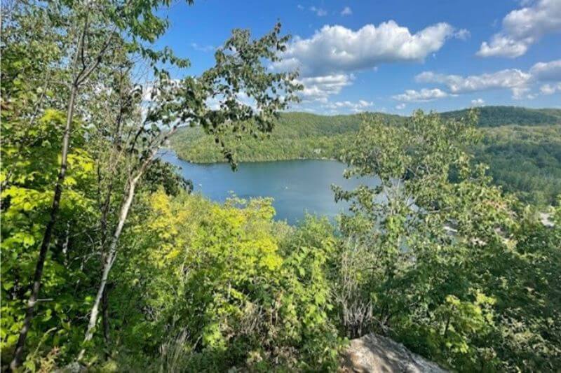 Unveil Quebec's Natural Splendour, Laurentian Thrills and Rustic Luxury 