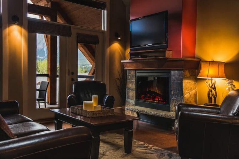 Tee Off Against Stunning Mountain Vistas in Canmore: Play, Relax, and Explore!