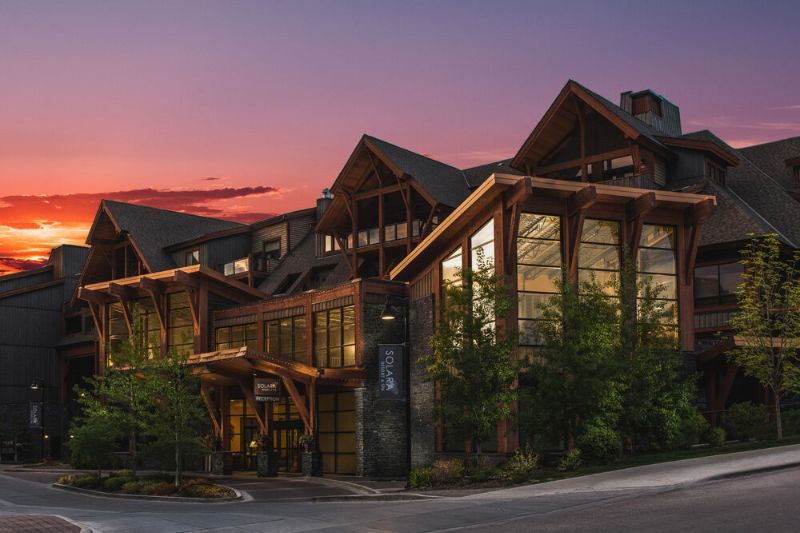 Tee Off Against Stunning Mountain Vistas in Canmore: Play, Relax, and Explore!