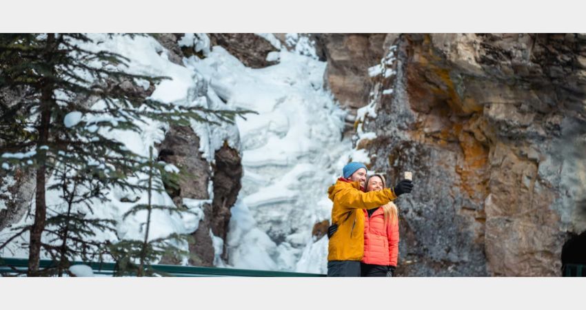 Banff - Johnston Canyon Ice Walk – Morning and Afternoon