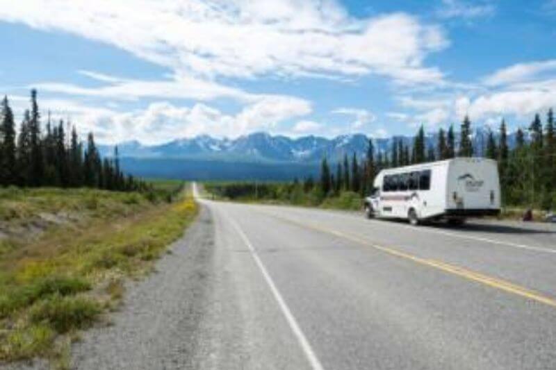 Explore Alaska: Fjords, Peaks, and Wildlife