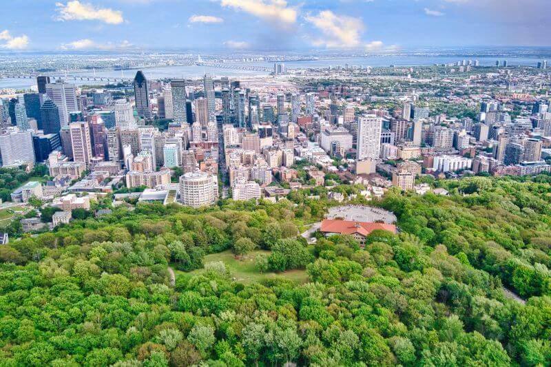 Quebec Charm & Montreal Vibe