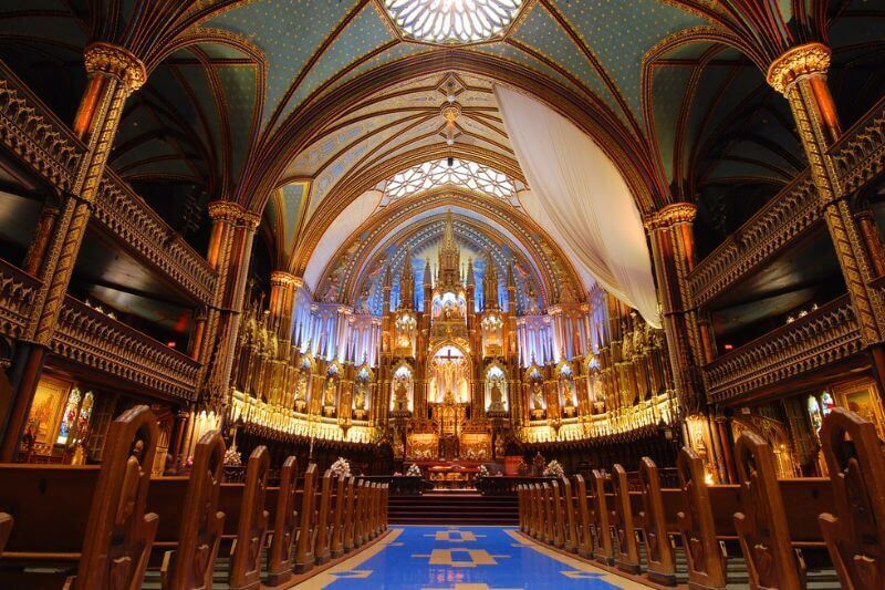 Quebec Charm & Montreal Vibe