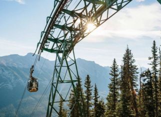 Iconic Canadian Rockies & Coastline Tour